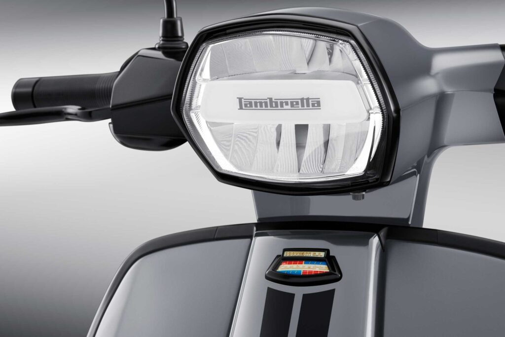 lambretta-ไฟหน้า-ที่ 52 โมเดิร์นไบค์ ศูนย์รวมมอเตอร์ไซค์ทุกยี่ห้อ